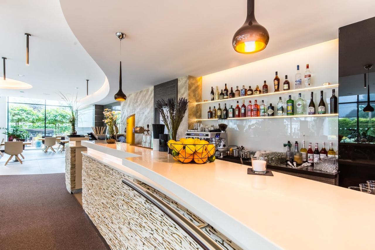 Pierre Hotel Pardubice Dış mekan fotoğraf