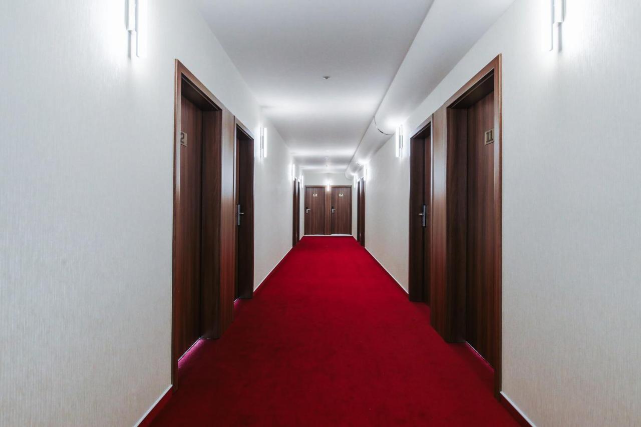 Pierre Hotel Pardubice Dış mekan fotoğraf